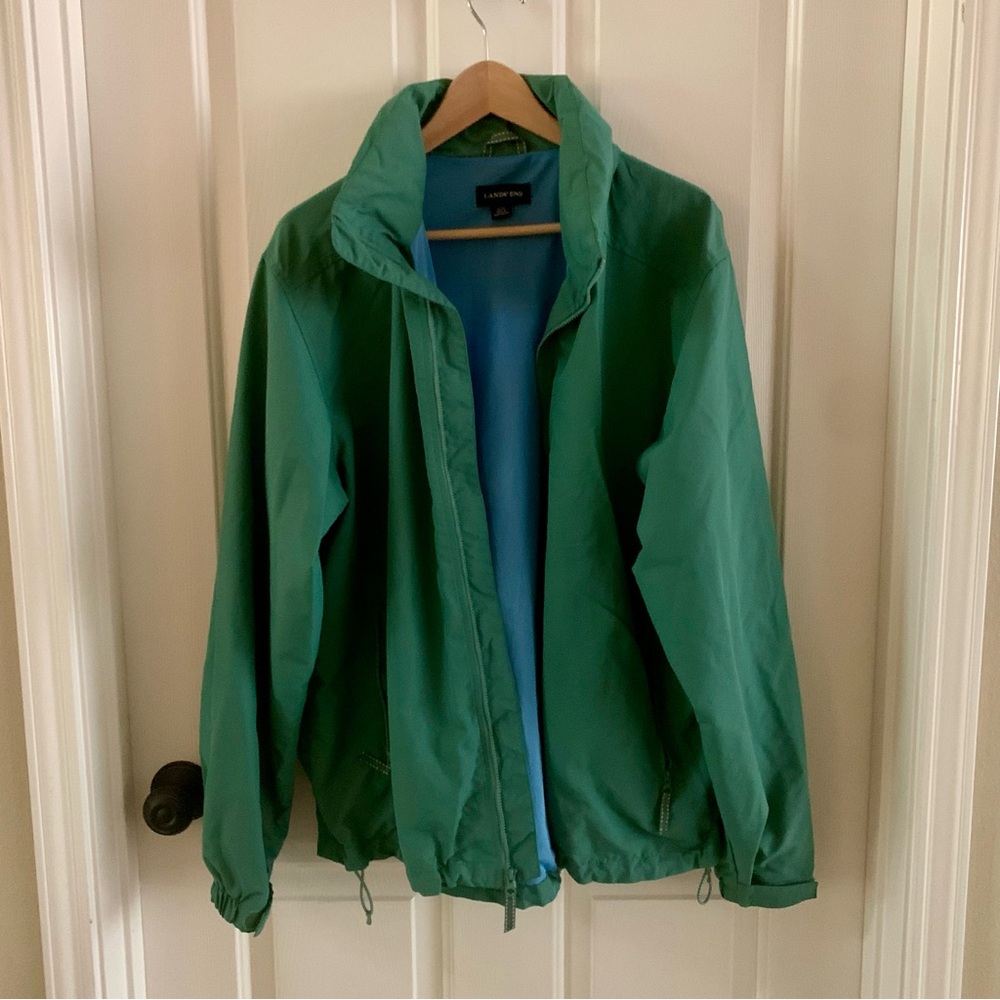 Lands End Mens Large Sage Green Vented Rain Jacket with foldable hood